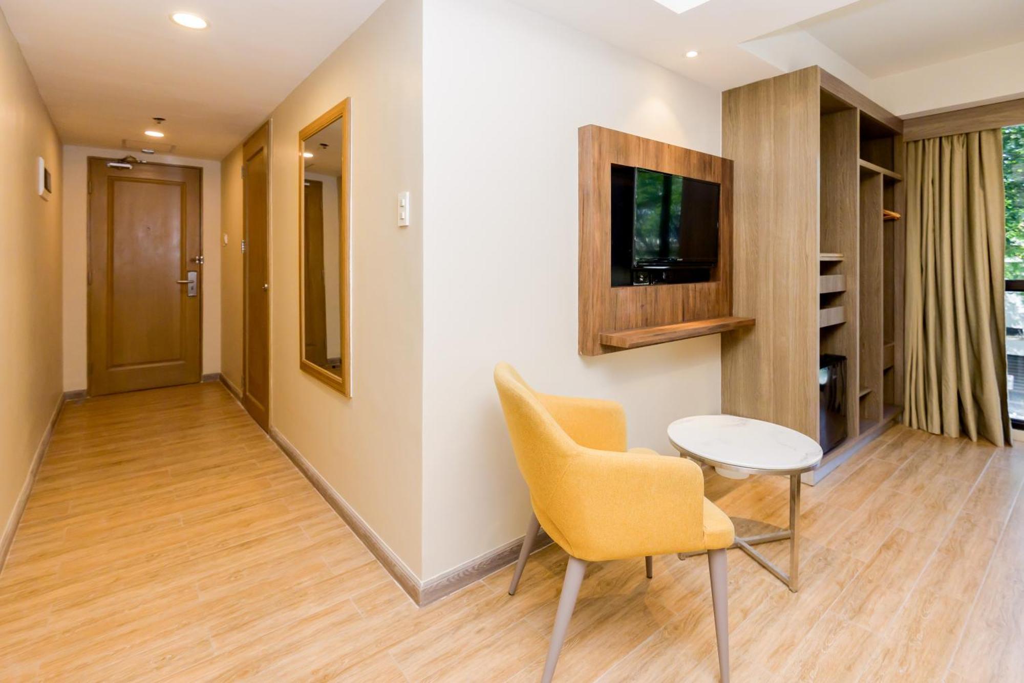 Surestay Plus By Best Western Cebu City Экстерьер фото