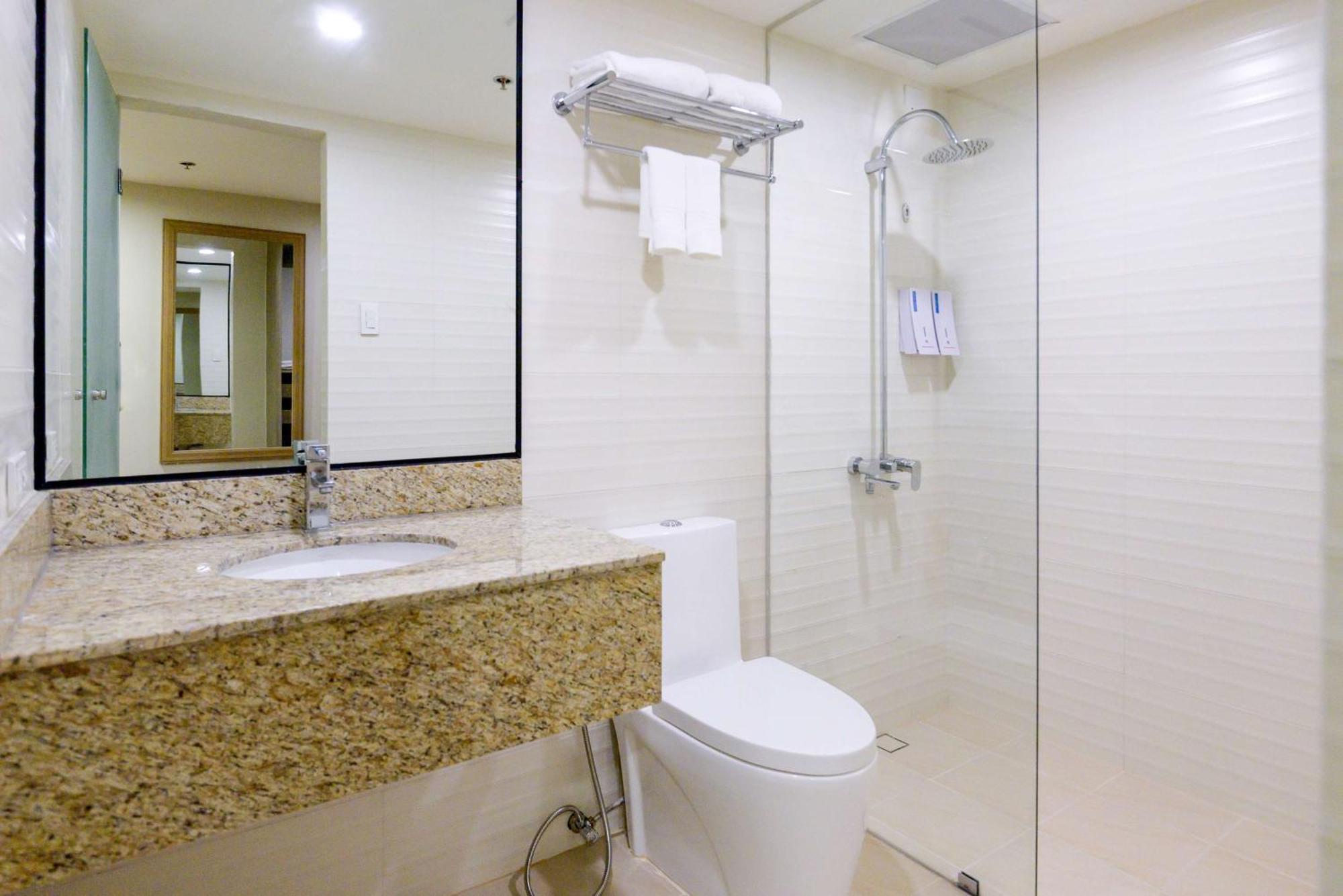 Surestay Plus By Best Western Cebu City Экстерьер фото