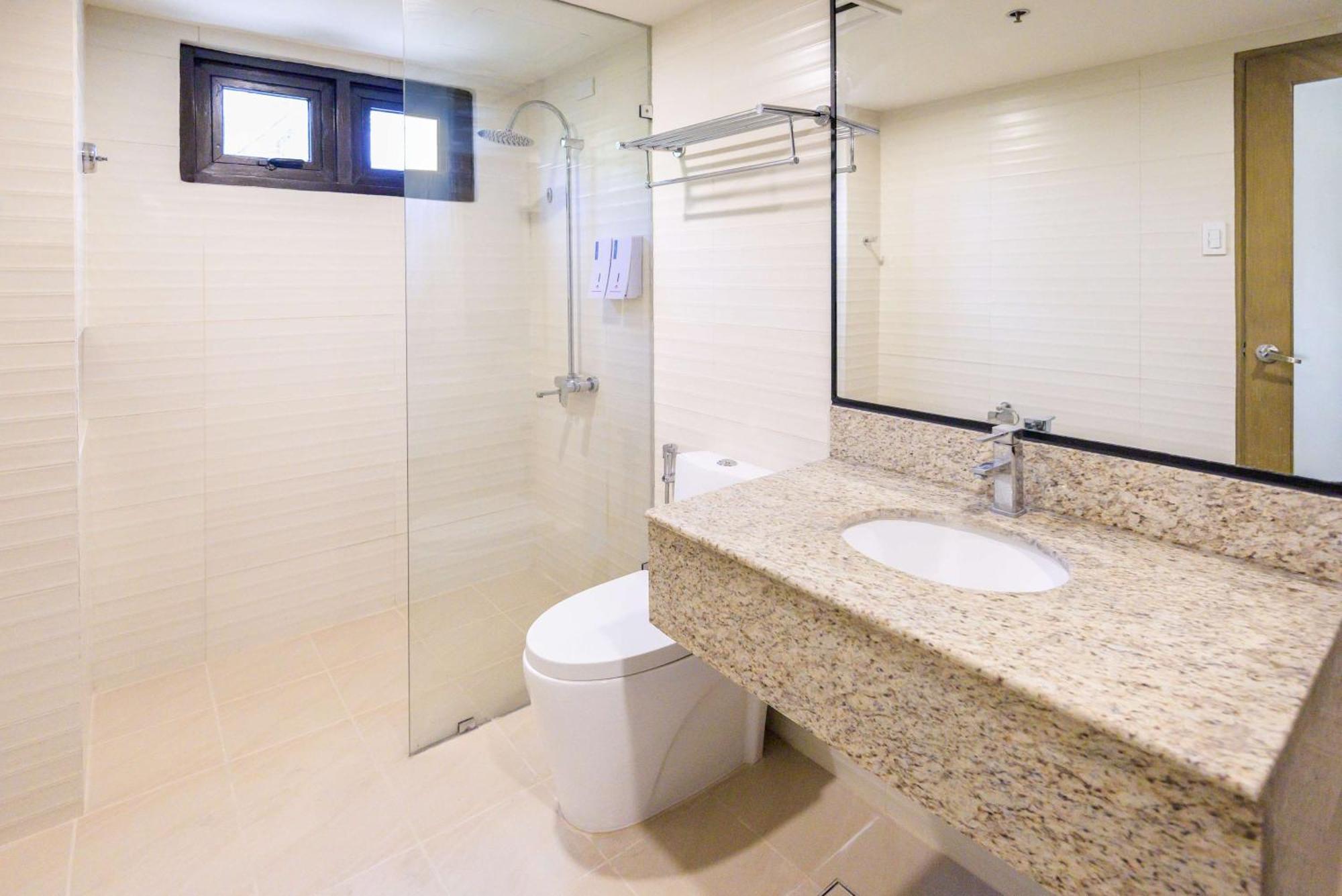 Surestay Plus By Best Western Cebu City Экстерьер фото